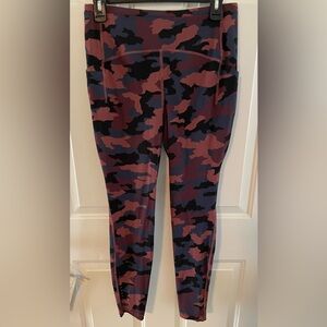 Lululemon Wunder Under camo leggings